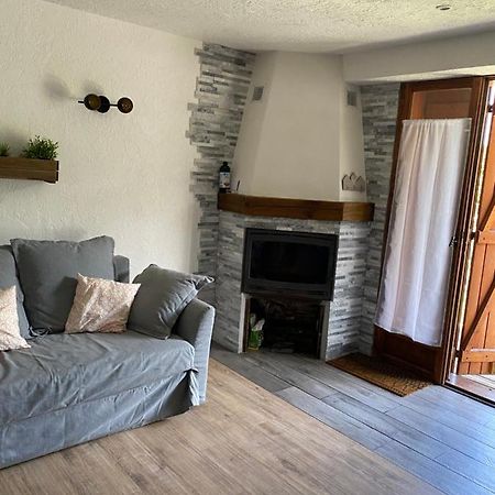 Bas De Chalet Au Pied Des Pistes Cambre D'Aze 생-피에르-델-포르사 외부 사진